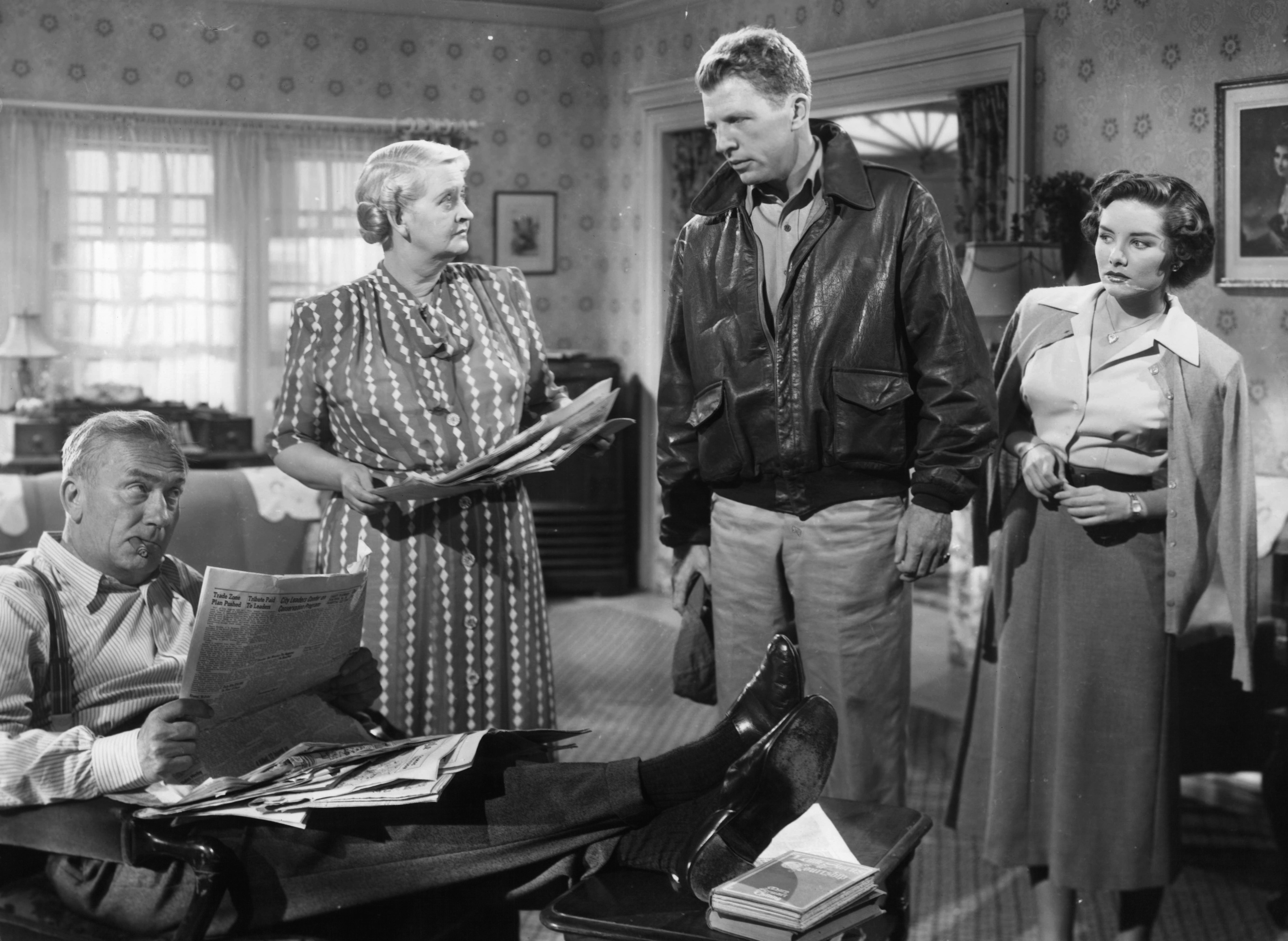 Still of Dan Dailey, William Demarest, Colleen Townsend and Evelyn Varden in When Willie Comes Marching Home (1950)