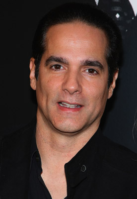 Yul Vazquez at event of American Gangster (2007)