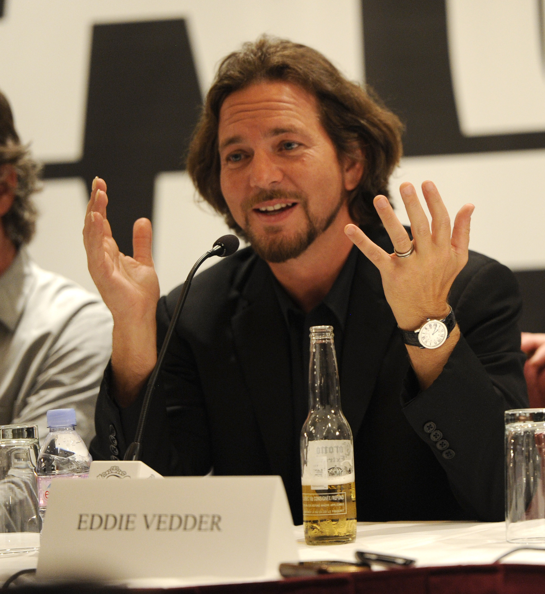 Eddie Vedder and Pearl Jam at event of Pearl Jam Twenty (2011)