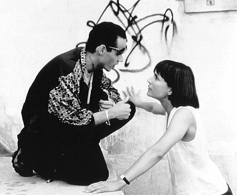 Still of Marc Anthony and Diane Venora in The Substitute (1996)