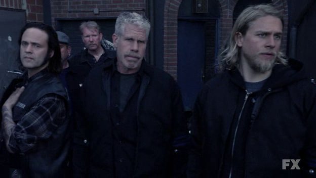 Arie Verveen, Ron Perlman, Charlie Hunnam - Sons of Anarchy