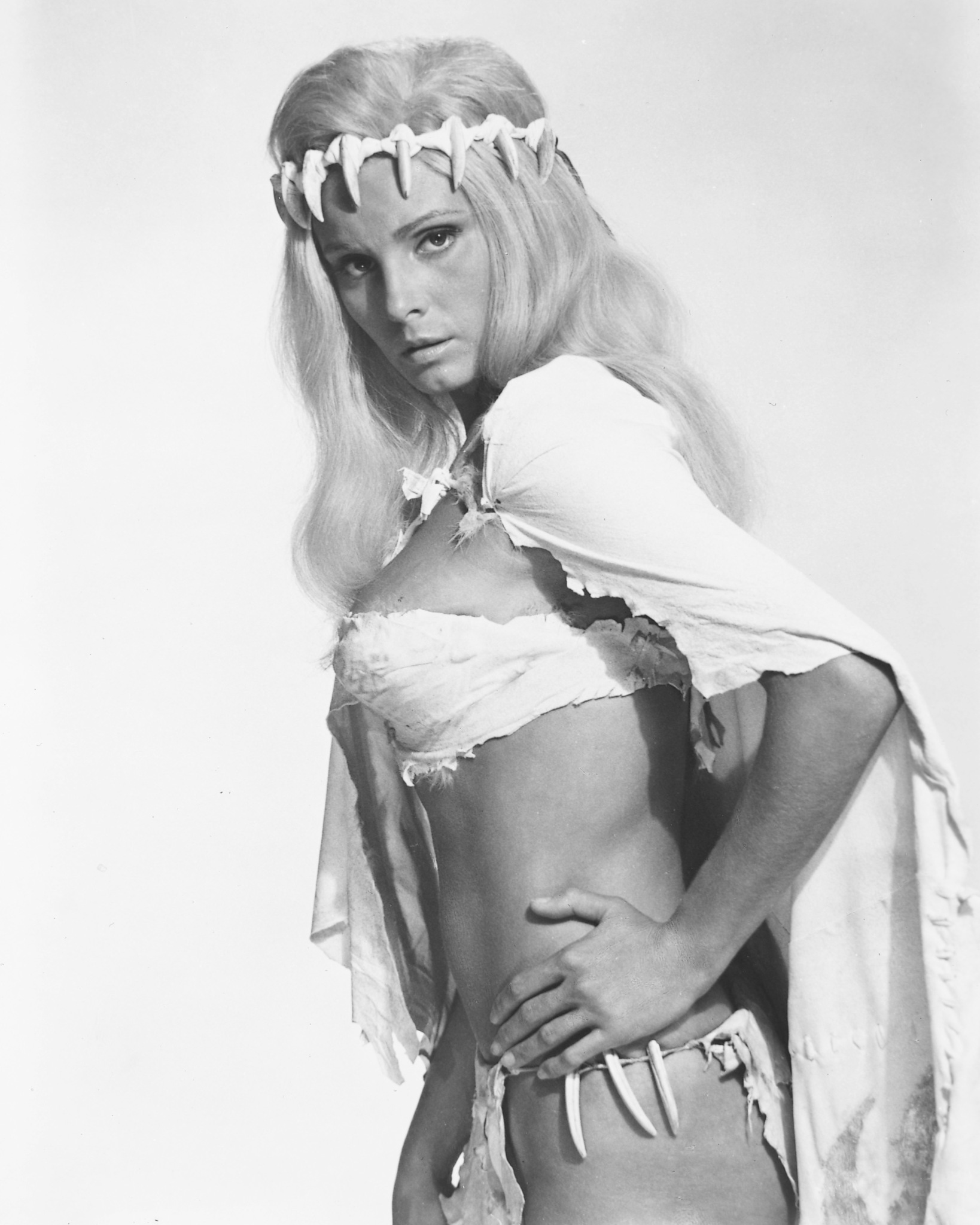 Still of Victoria Vetri in When Dinosaurs Ruled the Earth (1970)
