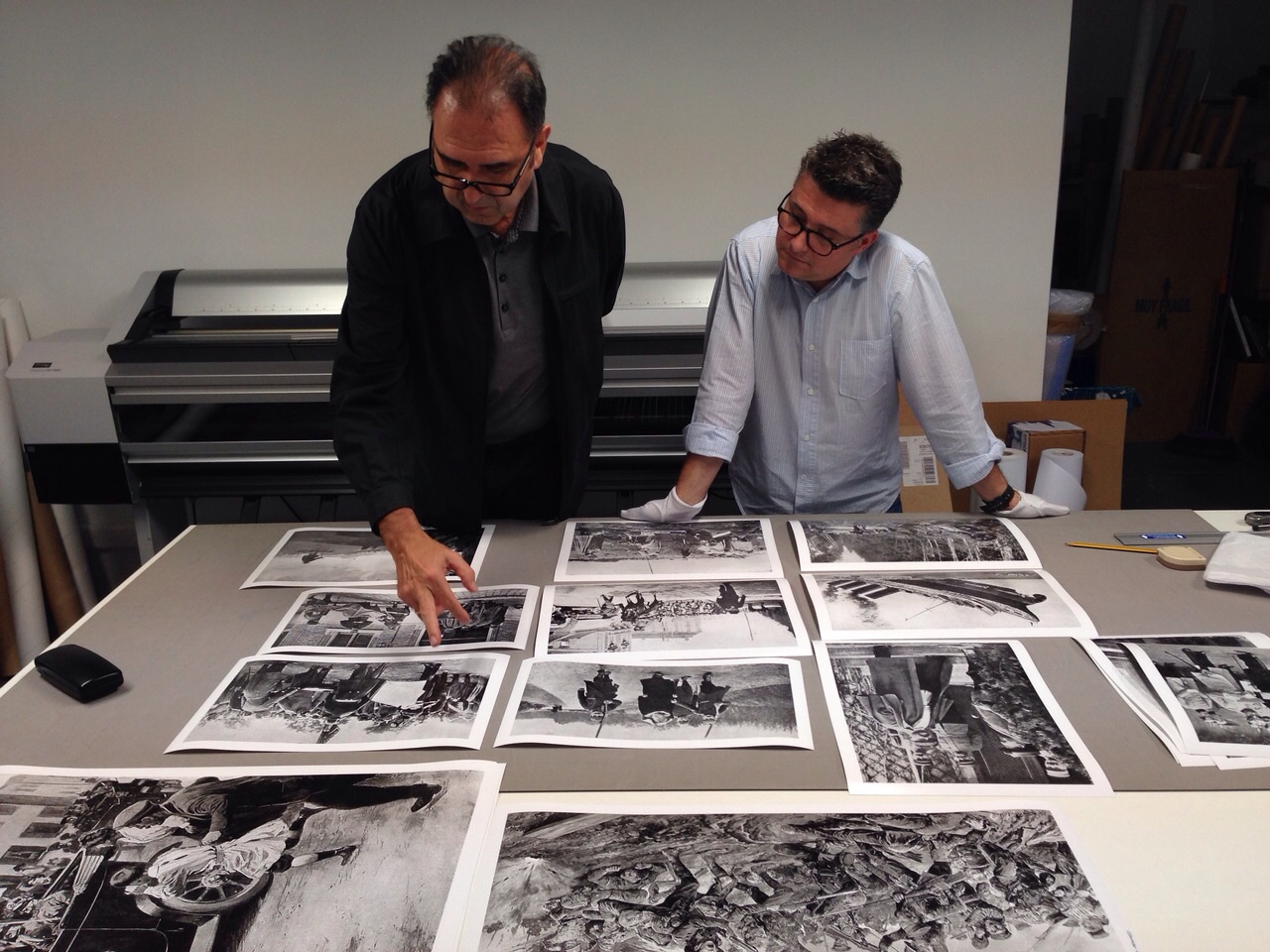Enrique Viciano and Paco Mora, photographer. Photos for Exposition of The First World War