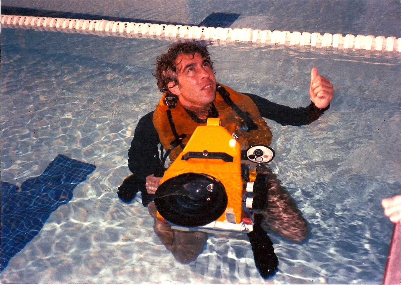 Ron Vidor underwater major commercial