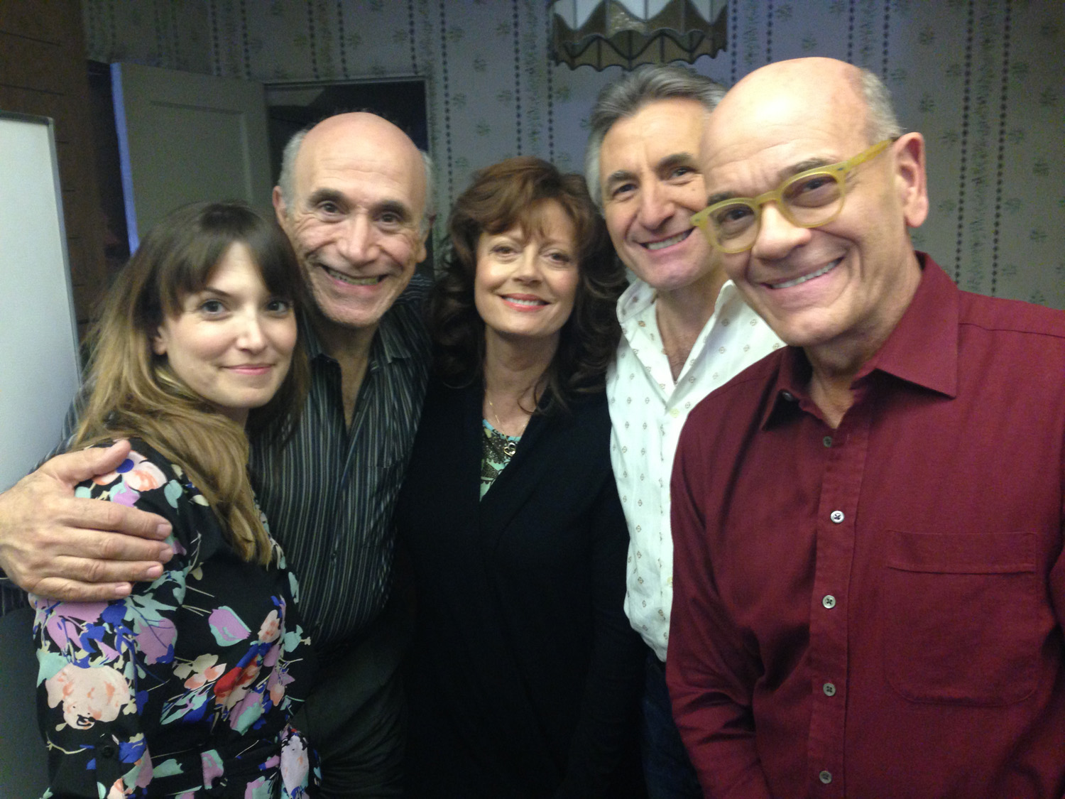 Susan Sarandon, Lou Volpe, Tony Amendola, Robert Picardo and Lorene Scafaria on the set of The Meddler.