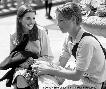 Still of Anne Hathaway and Erik von Detten in The Princess Diaries (2001)