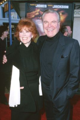 Jill St. John and Robert Wagner at event of Rules of Engagement (2000)