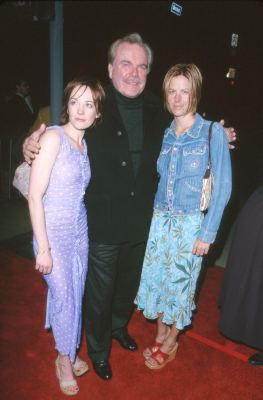 Robert Wagner, Natasha Gregson Wagner and Courtney Wagner at event of High Fidelity (2000)