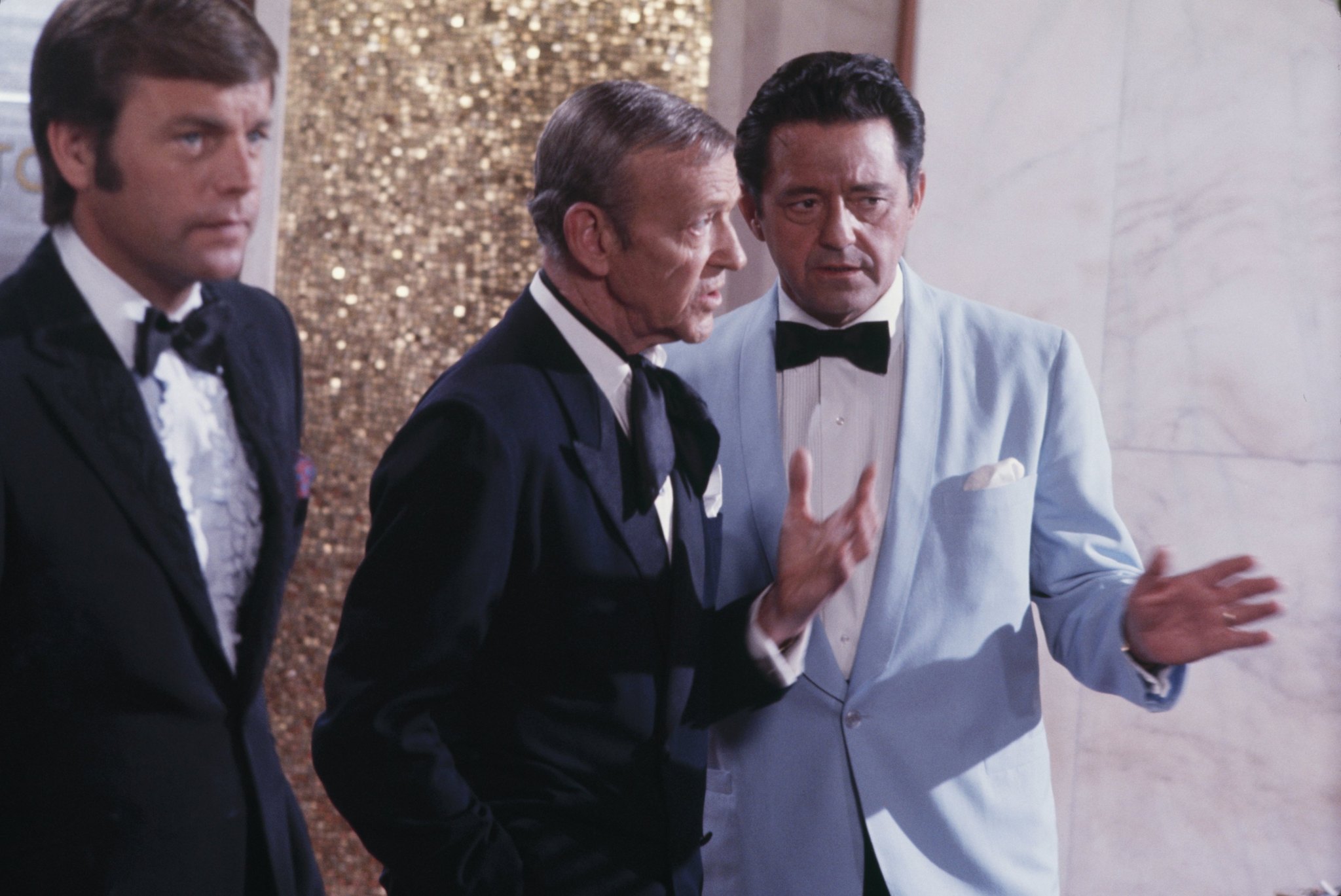 Still of Fred Astaire, Robert Wagner and Edward Binns in It Takes a Thief (1968)