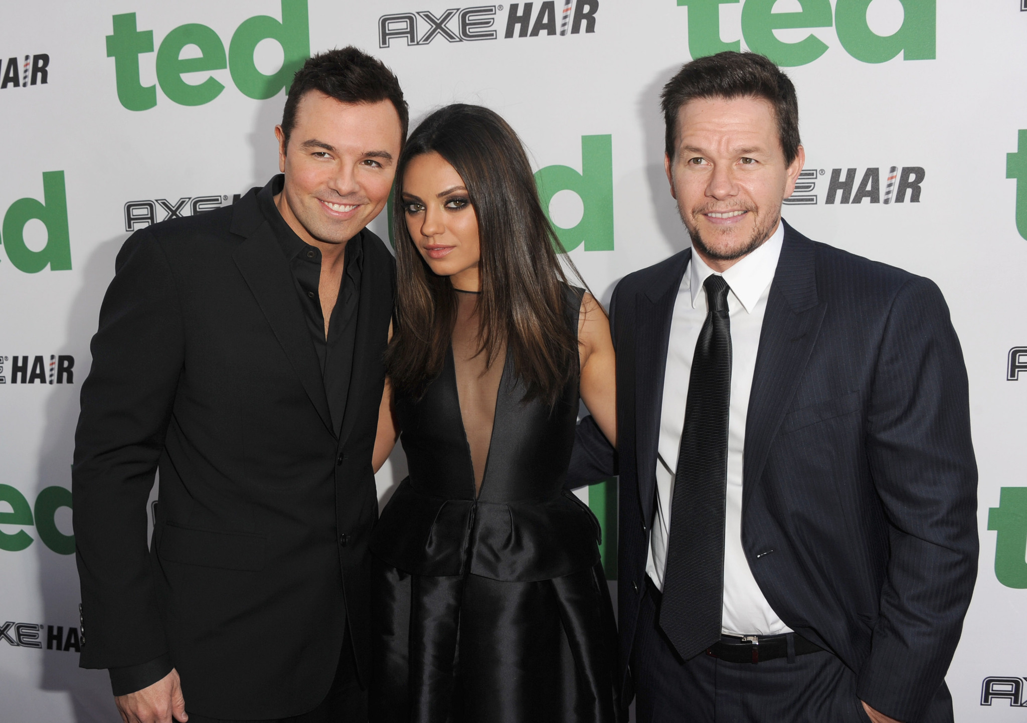 Mark Wahlberg, Mila Kunis and Seth MacFarlane at event of Tedis (2012)