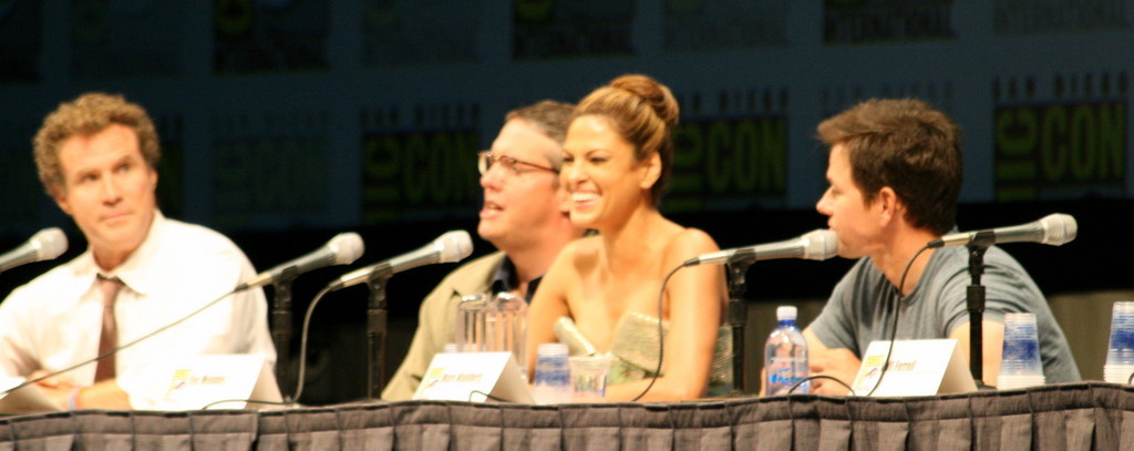 Mark Wahlberg, Will Ferrell, Adam McKay and Eva Mendes at event of Rezerviniai farai (2010)