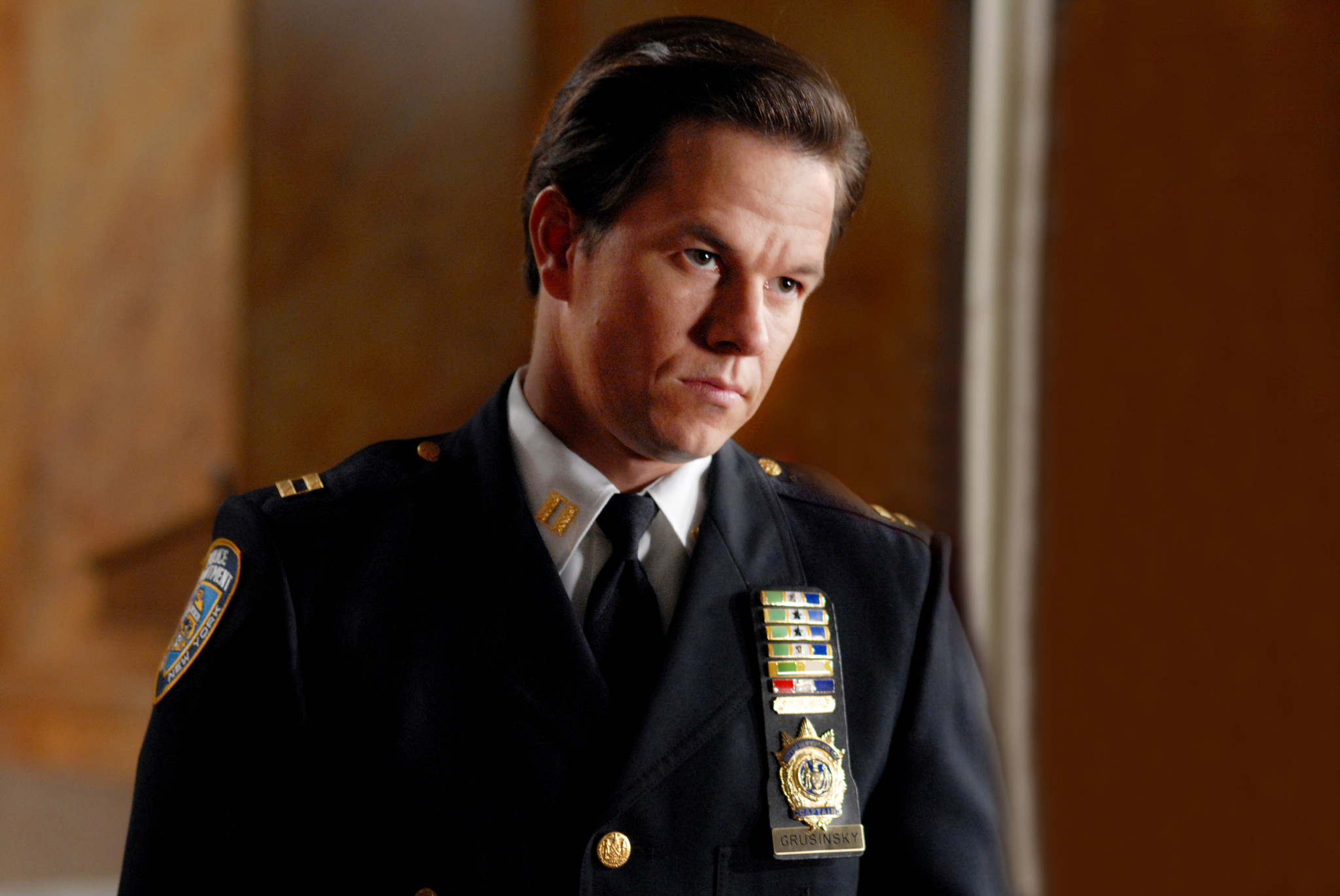 Still of Mark Wahlberg in We Own the Night (2007)