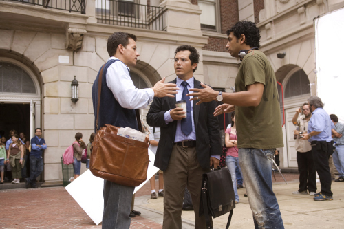 Still of Mark Wahlberg, John Leguizamo and M. Night Shyamalan in Ivykis (2008)