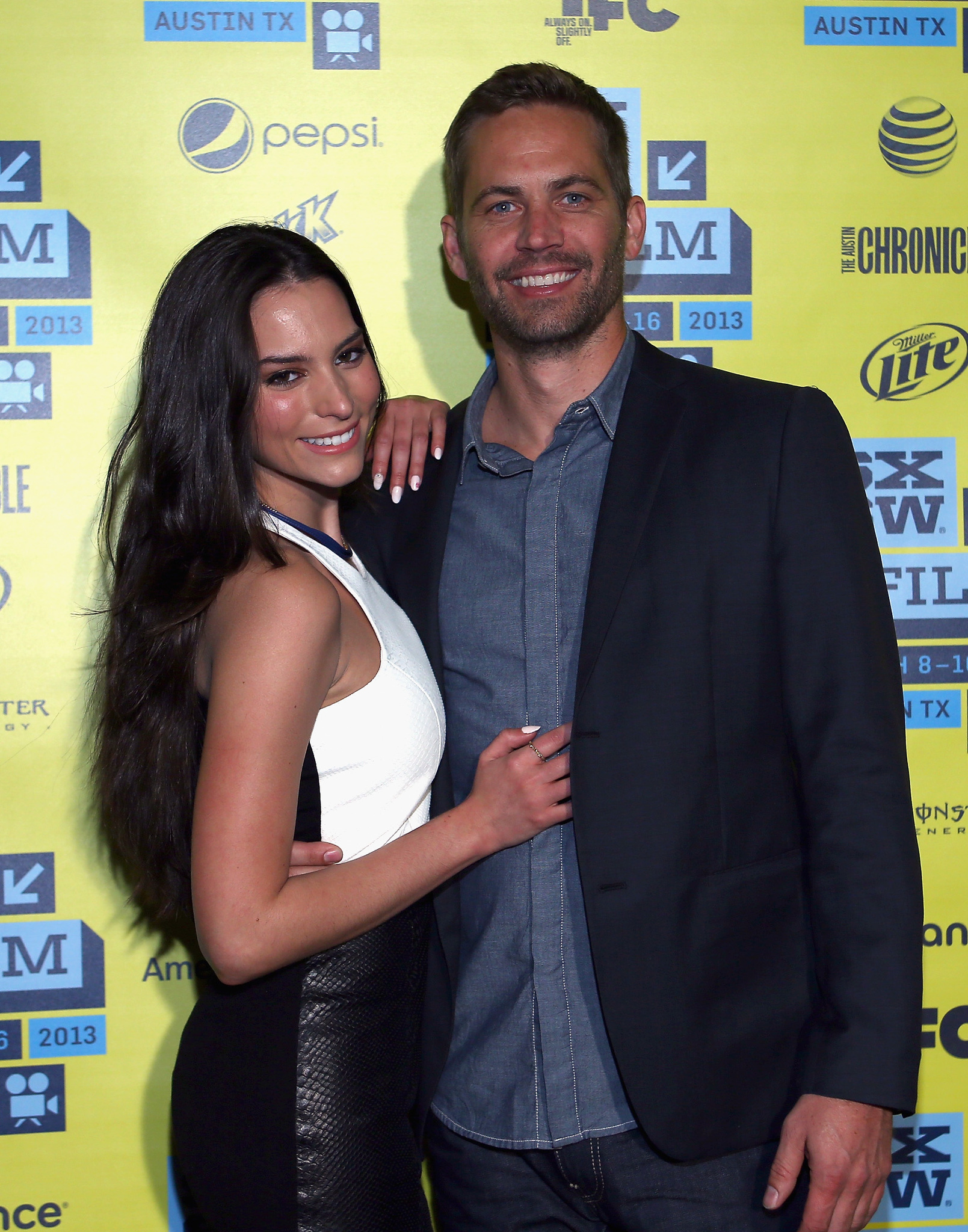Paul Walker and Genesis Rodriguez at event of Hours (2013)