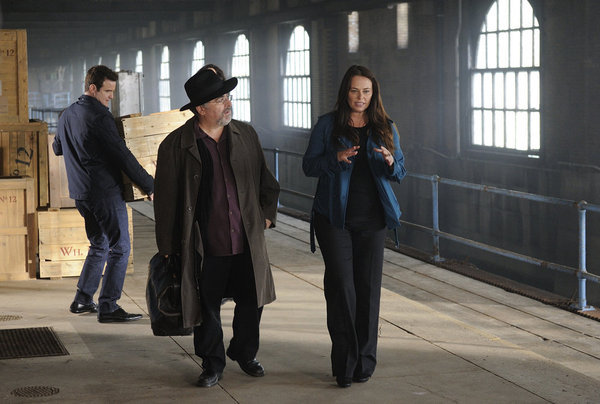 Still of Saul Rubinek, Eddie McClintock and Polly Walker in Warehouse 13 (2009)