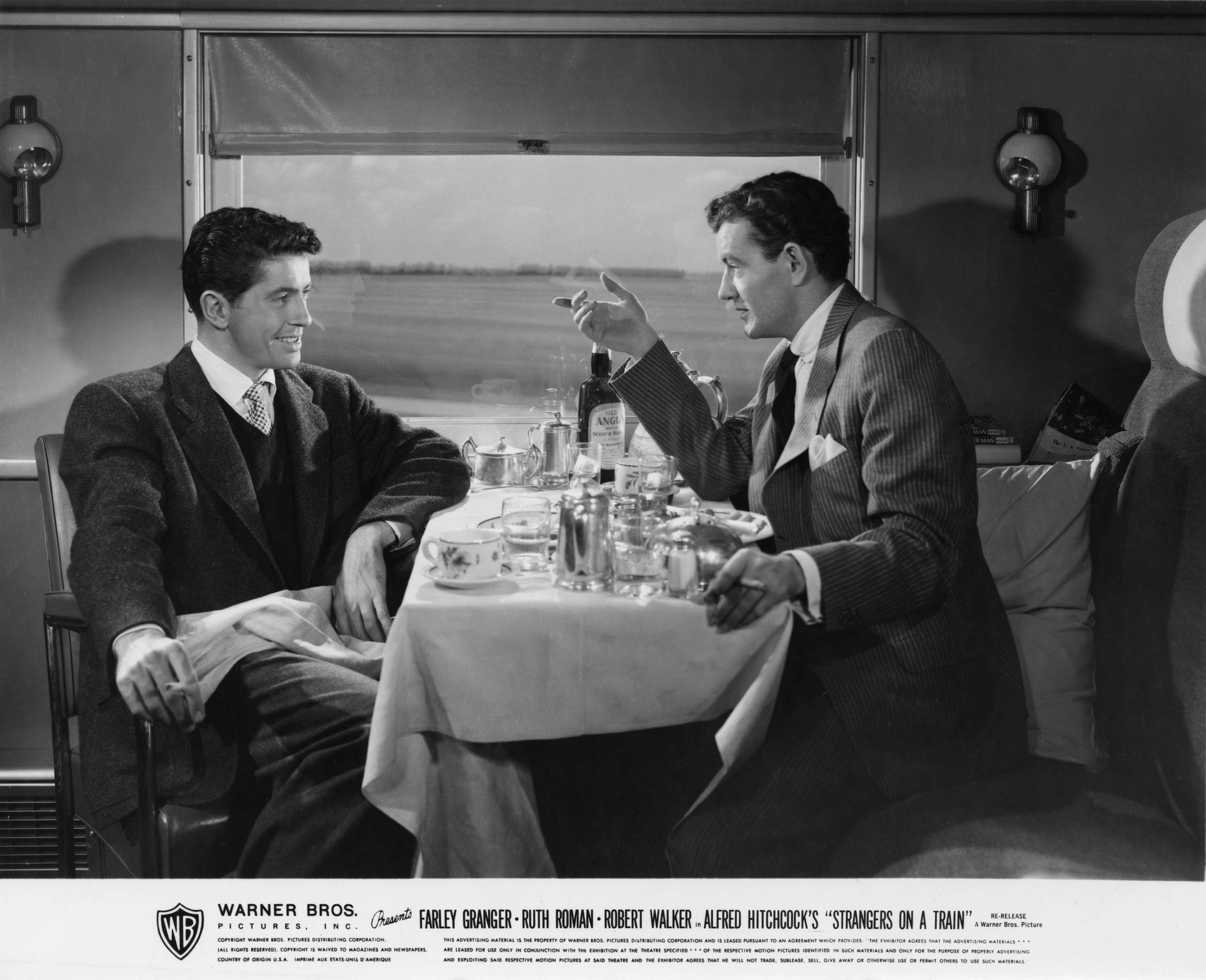 Still of Farley Granger and Robert Walker in Strangers on a Train (1951)