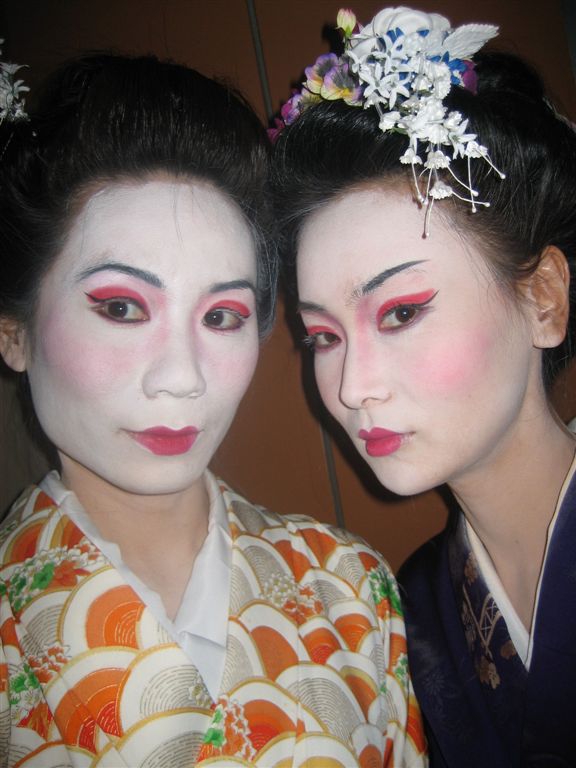 Linda Wang (Left) and Japanese tea dancer Mariko Saki (Right) of Japan for San Migual Beer for Spain and the Philippines.