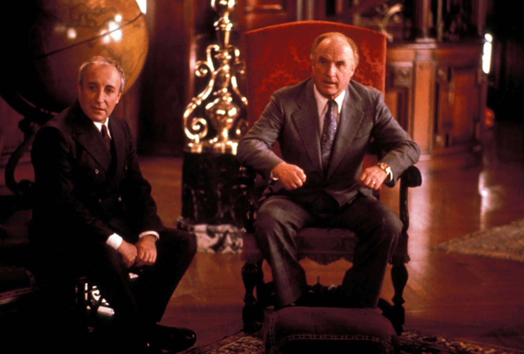 Still of Peter Sellers and Jack Warden in Being There (1979)