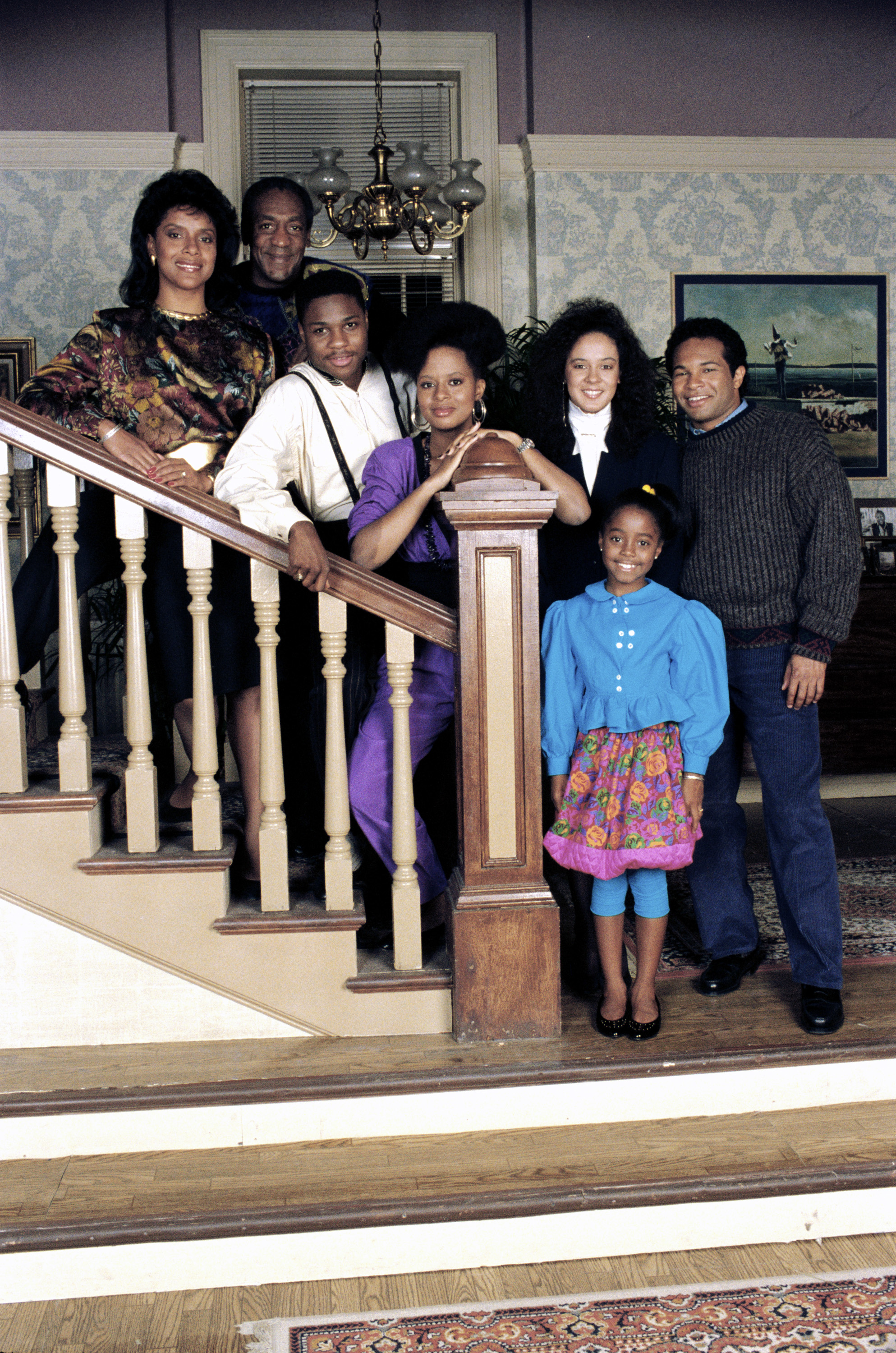 Still of Bill Cosby, Tempestt Bledsoe, Sabrina Le Beauf, Geoffrey Owens, Keshia Knight Pulliam, Phylicia Rashad and Malcolm-Jamal Warner in The Cosby Show (1984)