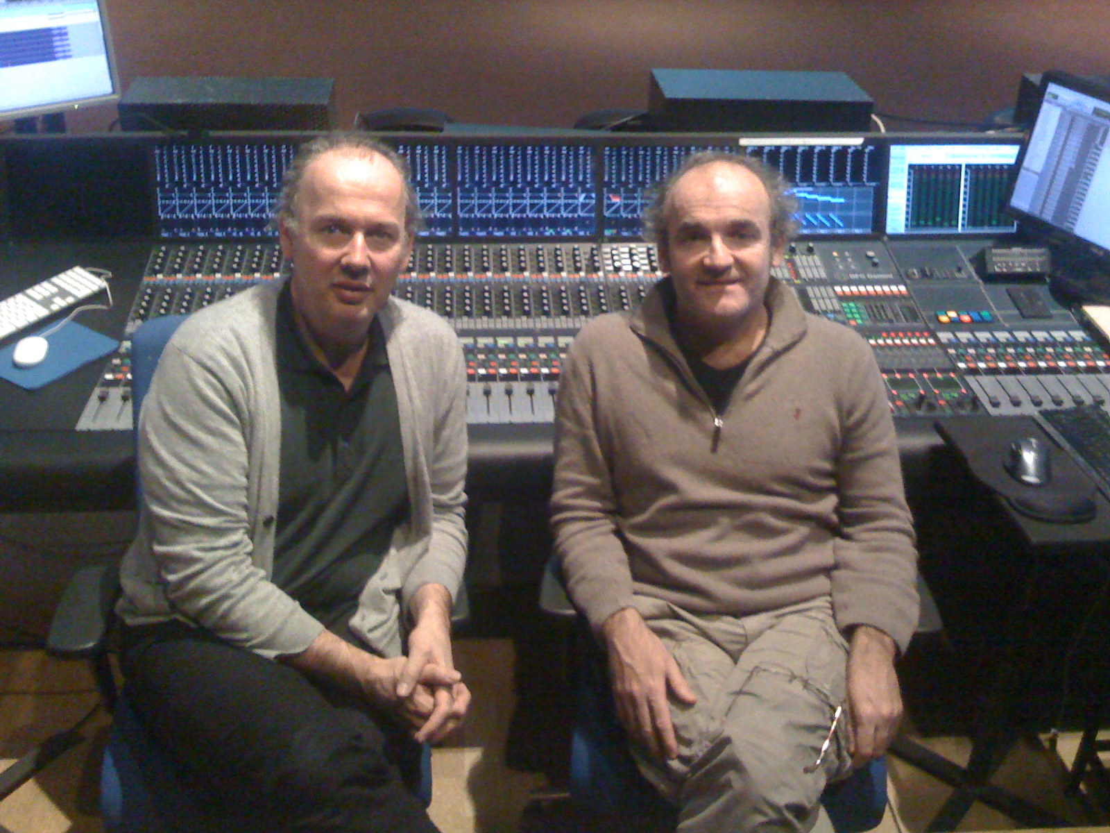 Peter Warnier and Bruno Tarriere mixing at cinephase Paris 'RU There' nov. 09