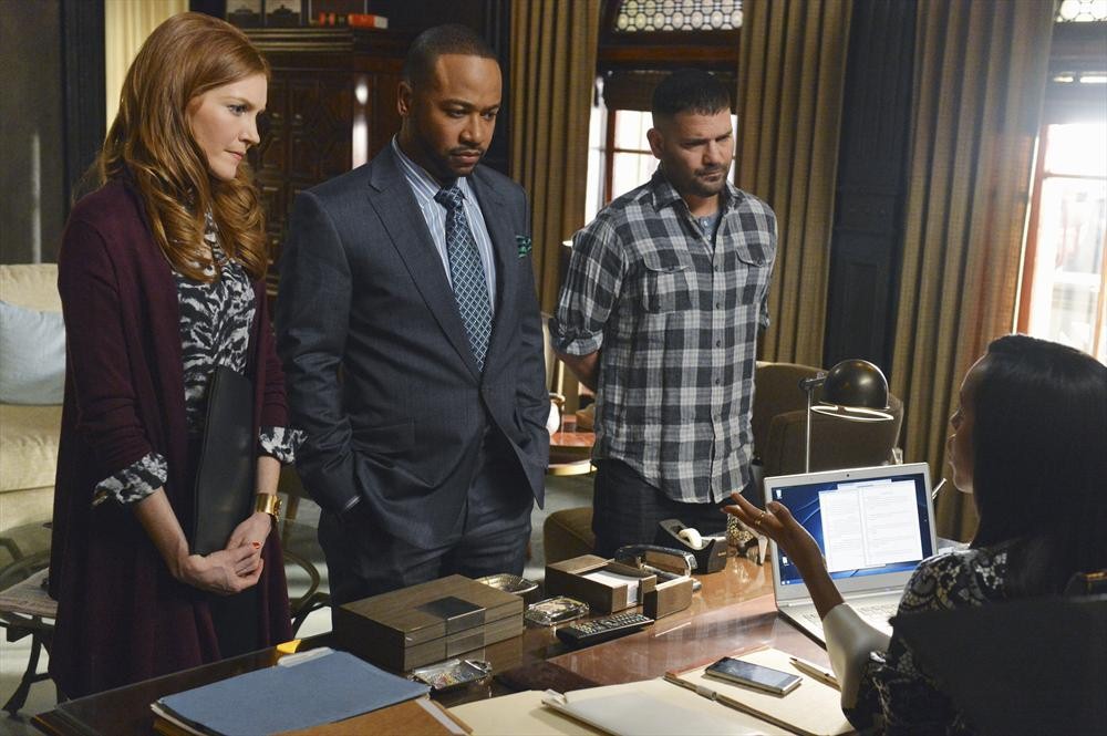 Still of Guillermo Díaz, Kerry Washington, Columbus Short and Darby Stanchfield in Scandal (2012)