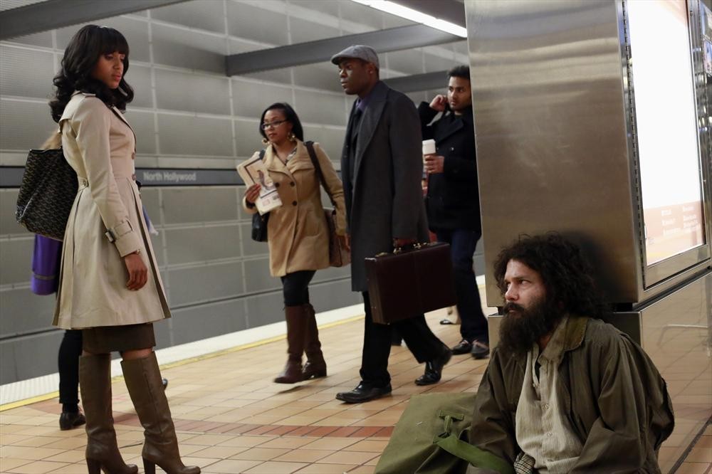 Still of Guillermo Díaz and Kerry Washington in Scandal (2012)