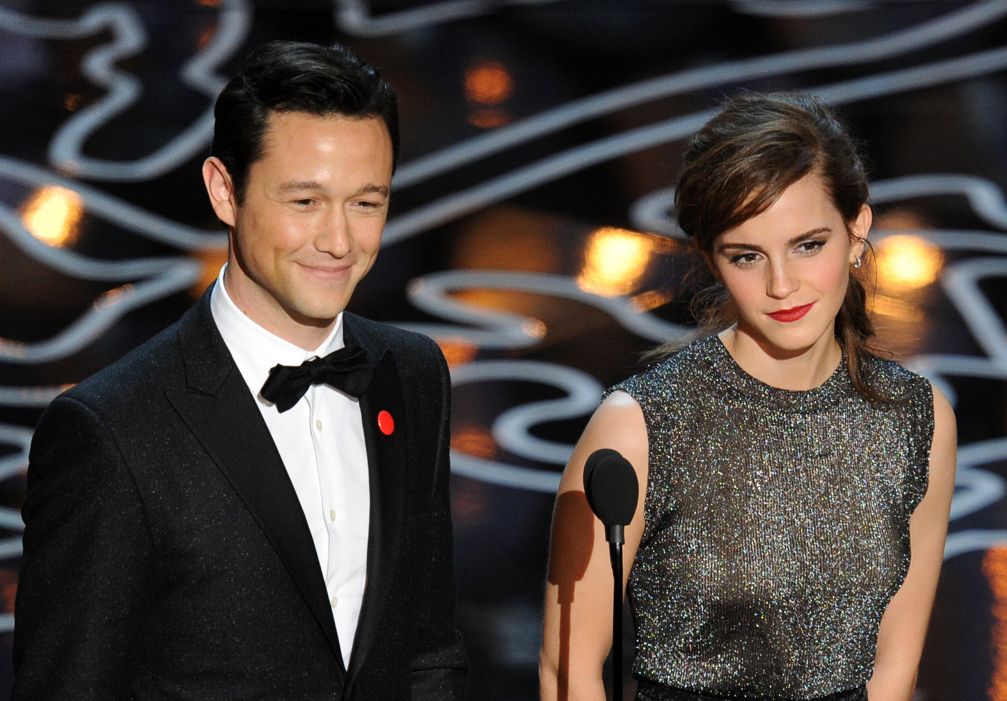 Joseph Gordon-Levitt and Emma Watson at event of The Oscars (2014)