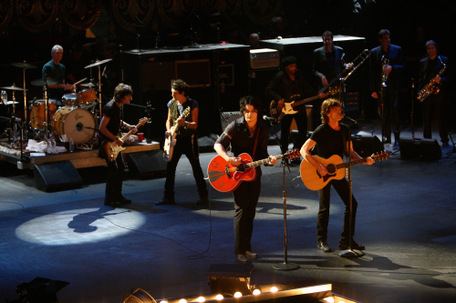 Still of Mick Jagger, Keith Richards, Charlie Watts, Ron Wood and Jack White in Shine a Light (2008)