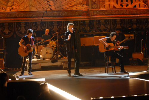 Still of Mick Jagger, Keith Richards, Charlie Watts and Ron Wood in Shine a Light (2008)