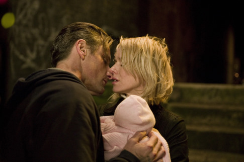 Still of Viggo Mortensen and Naomi Watts in Rytietiski pazadai (2007)