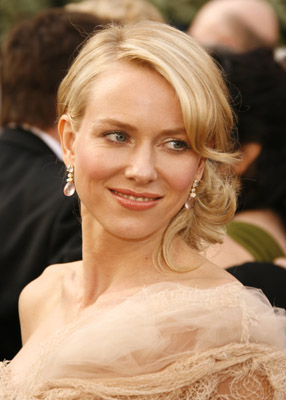 Naomi Watts at event of The 78th Annual Academy Awards (2006)