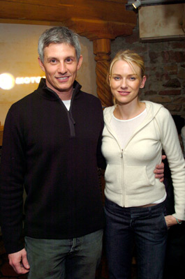 John Curran and Naomi Watts at event of We Don't Live Here Anymore (2004)