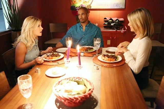 Still of Elisha Cuthbert, Damon Wayans Jr. and Eliza Coupe in Happy Endings (2011)