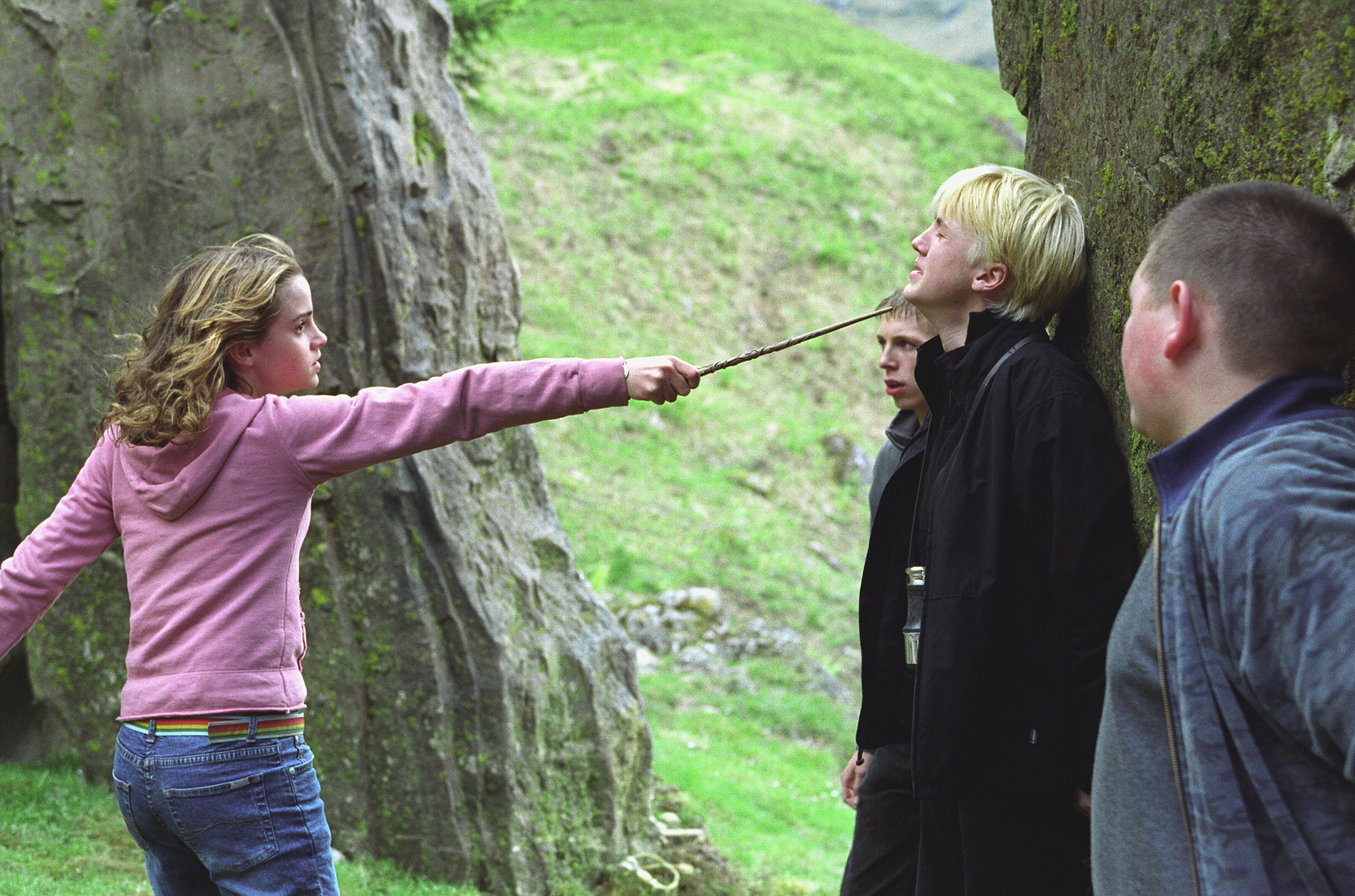 Still of Tom Felton, Emma Watson, Jamie Waylett and Bronson Webb in Haris Poteris ir Azkabano kalinys (2004)