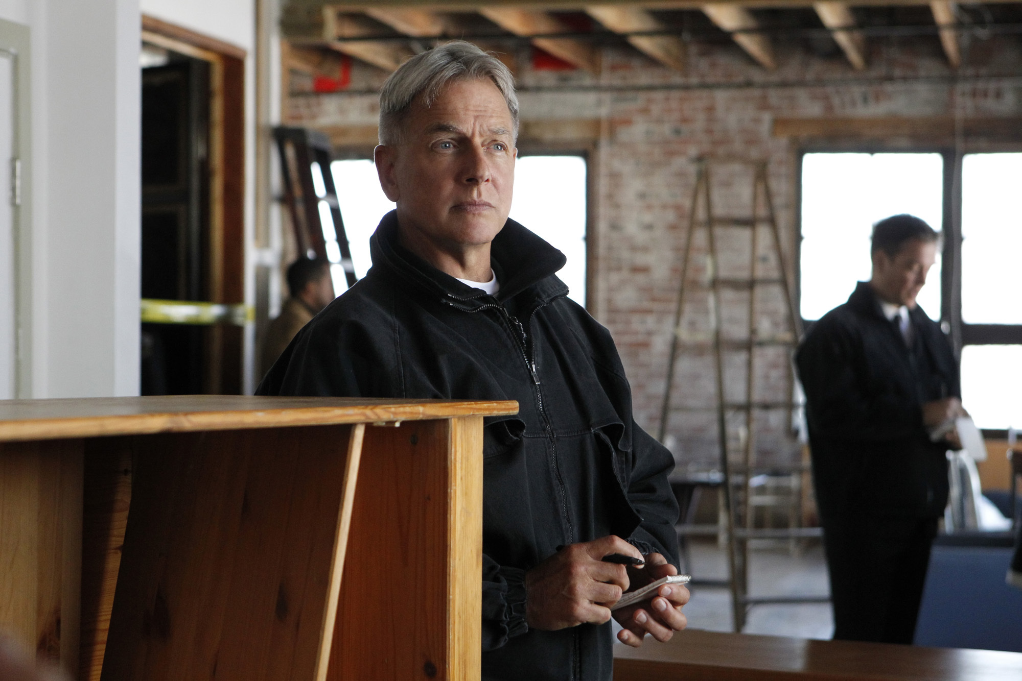 Still of Mark Harmon and Michael Weatherly in NCIS: Naval Criminal Investigative Service (2003)