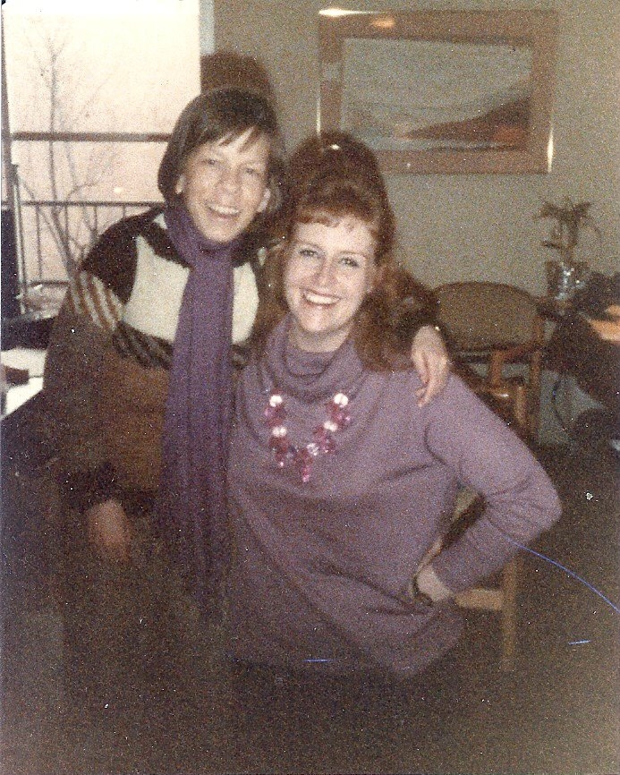 Tracy Weisert & Oscar winner Linda Hunt in the SILVERADO production office Santa Fe, NM 1985