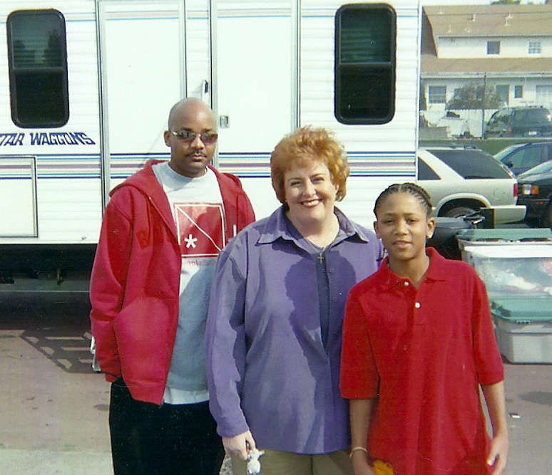 On the set of UNCLE P with screenwriter Dallas Jackson, Tracy Weisert (Ms.Cason) and Lil' Romeo