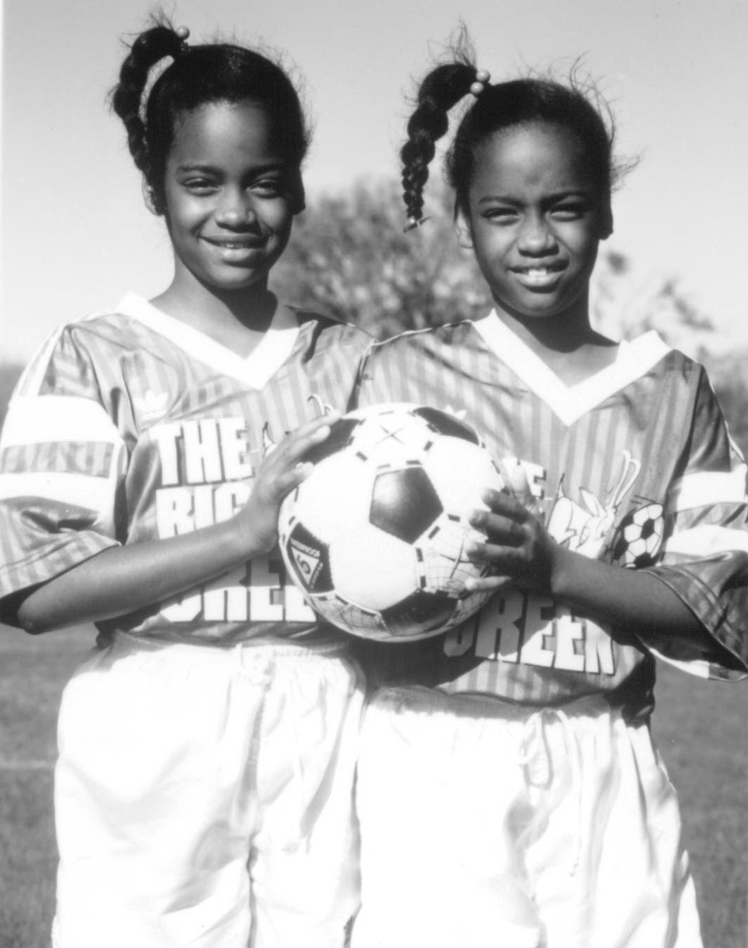 Still of Ariel Welch and Ashley Welch in The Big Green (1995)