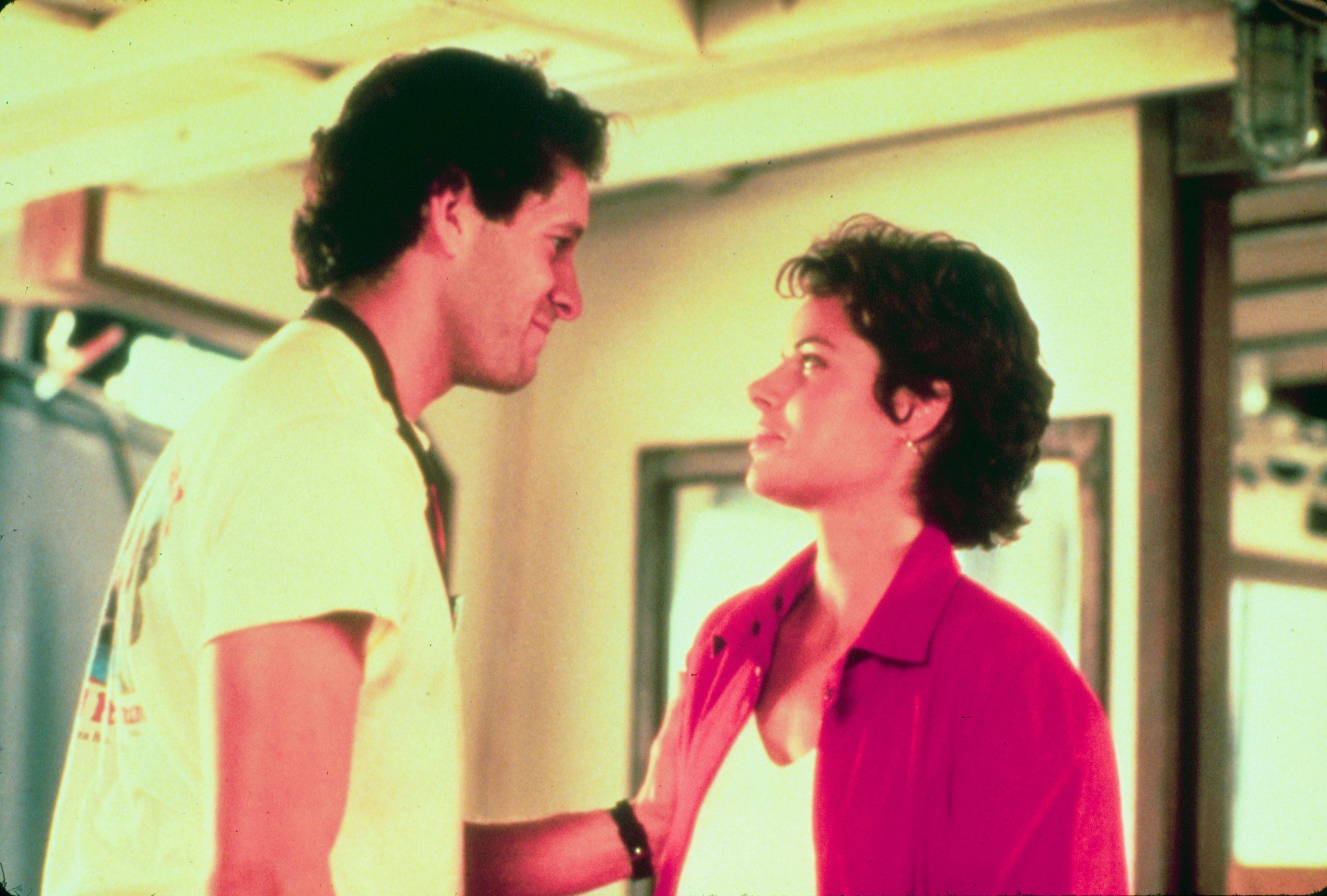 Still of Steve Guttenberg and Tahnee Welch in Cocoon (1985)