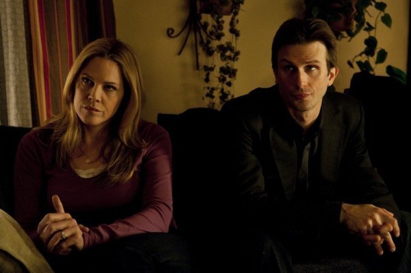 Still of Mary McCormack and Frederick Weller in In Plain Sight (2008)