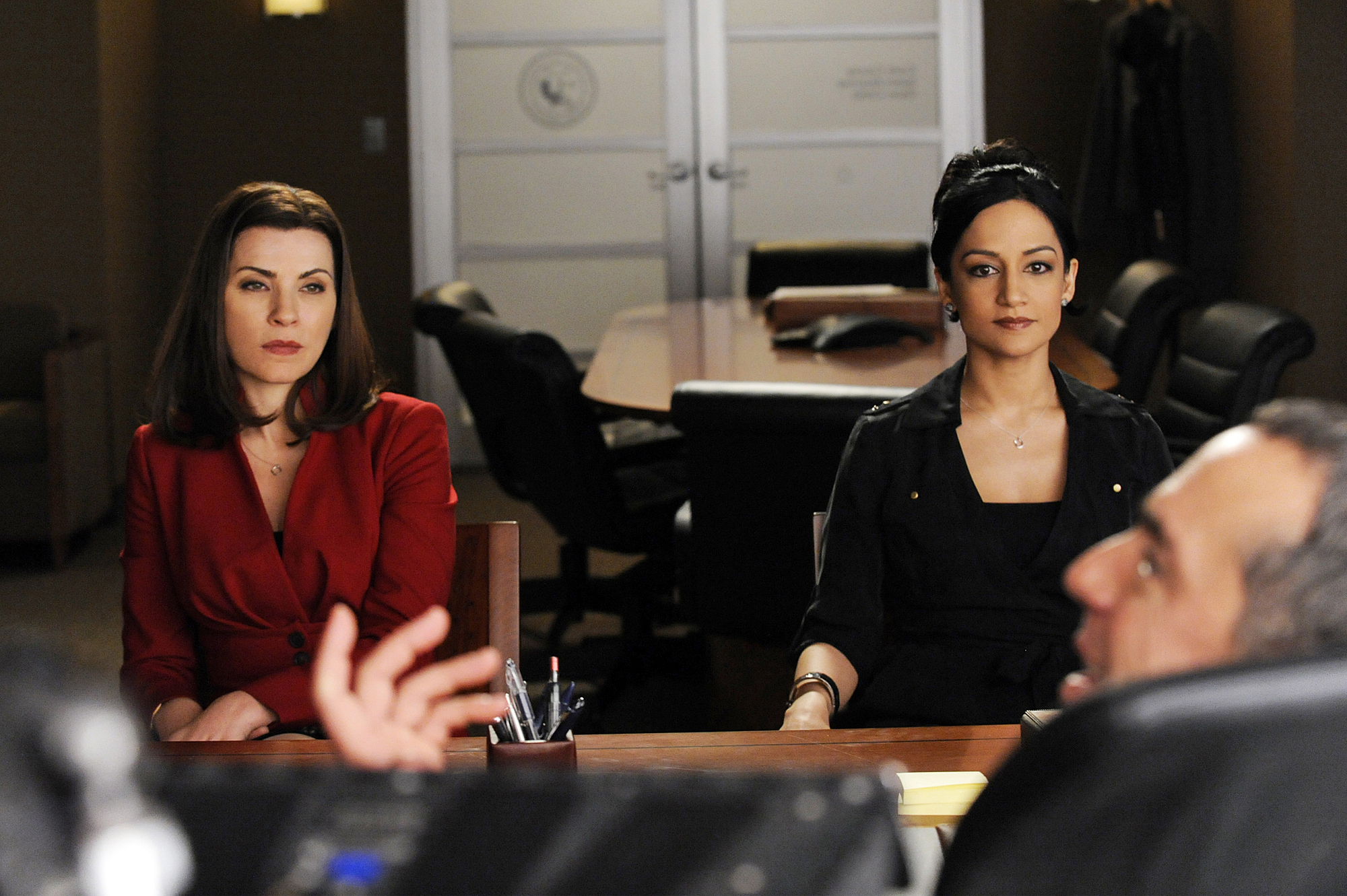 Still of Julianna Margulies, Archie Panjabi and Titus Welliver in The Good Wife (2009)