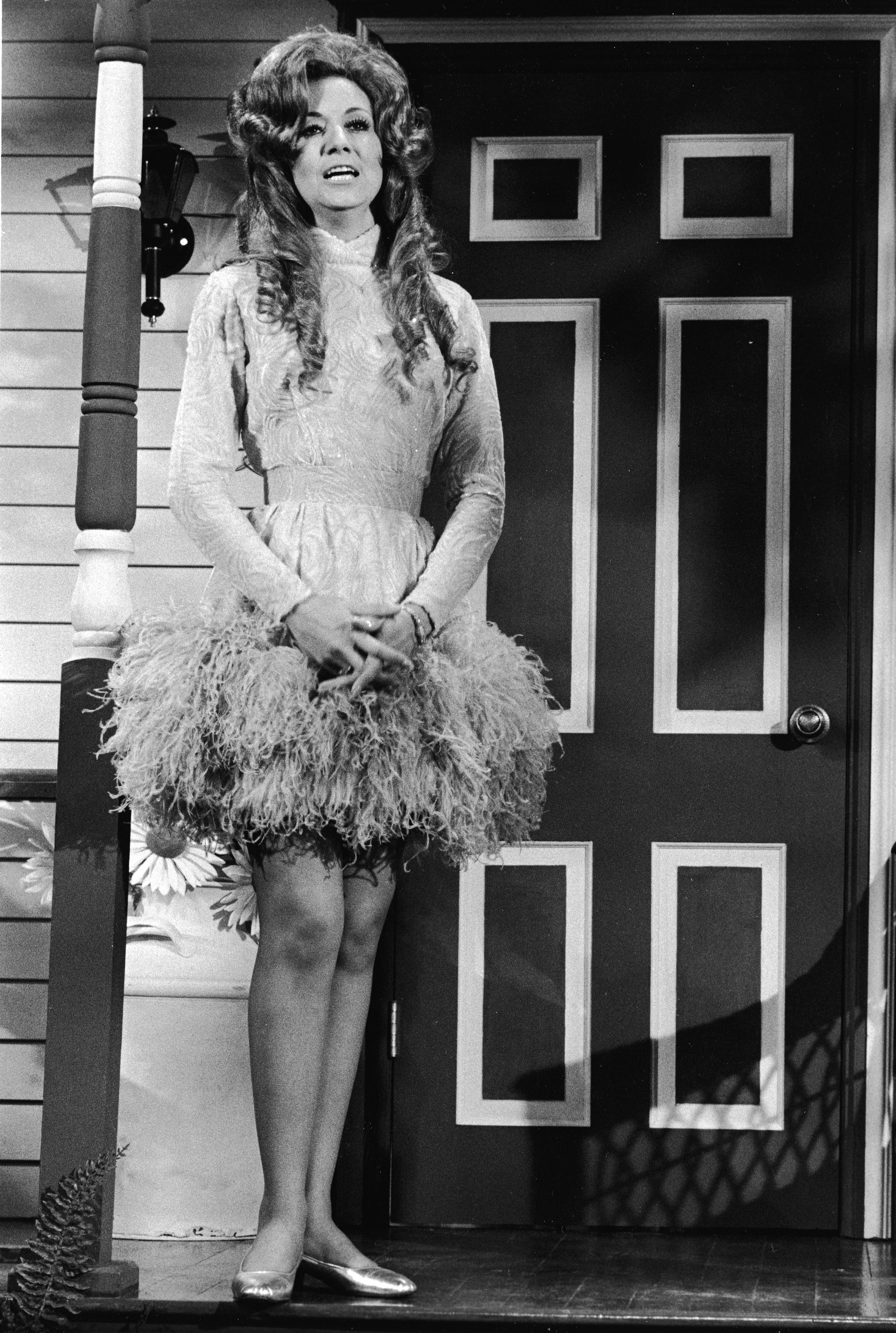 Still of Dottie West in Hee Haw (1969)