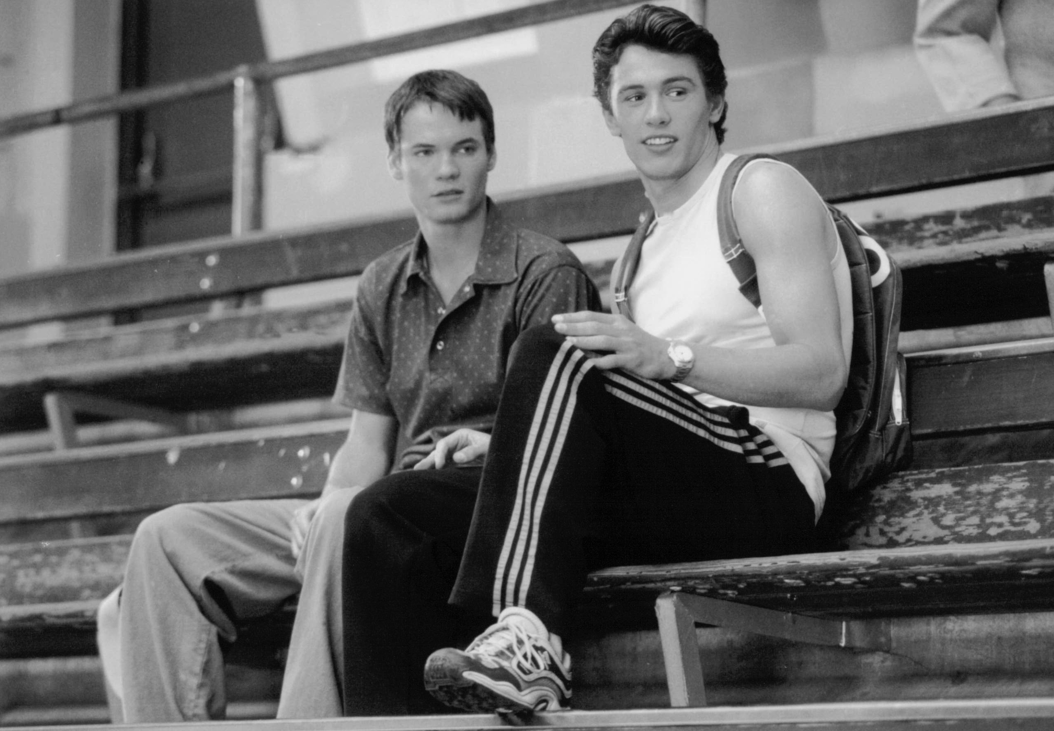 Still of James Franco and Shane West in Whatever It Takes (2000)