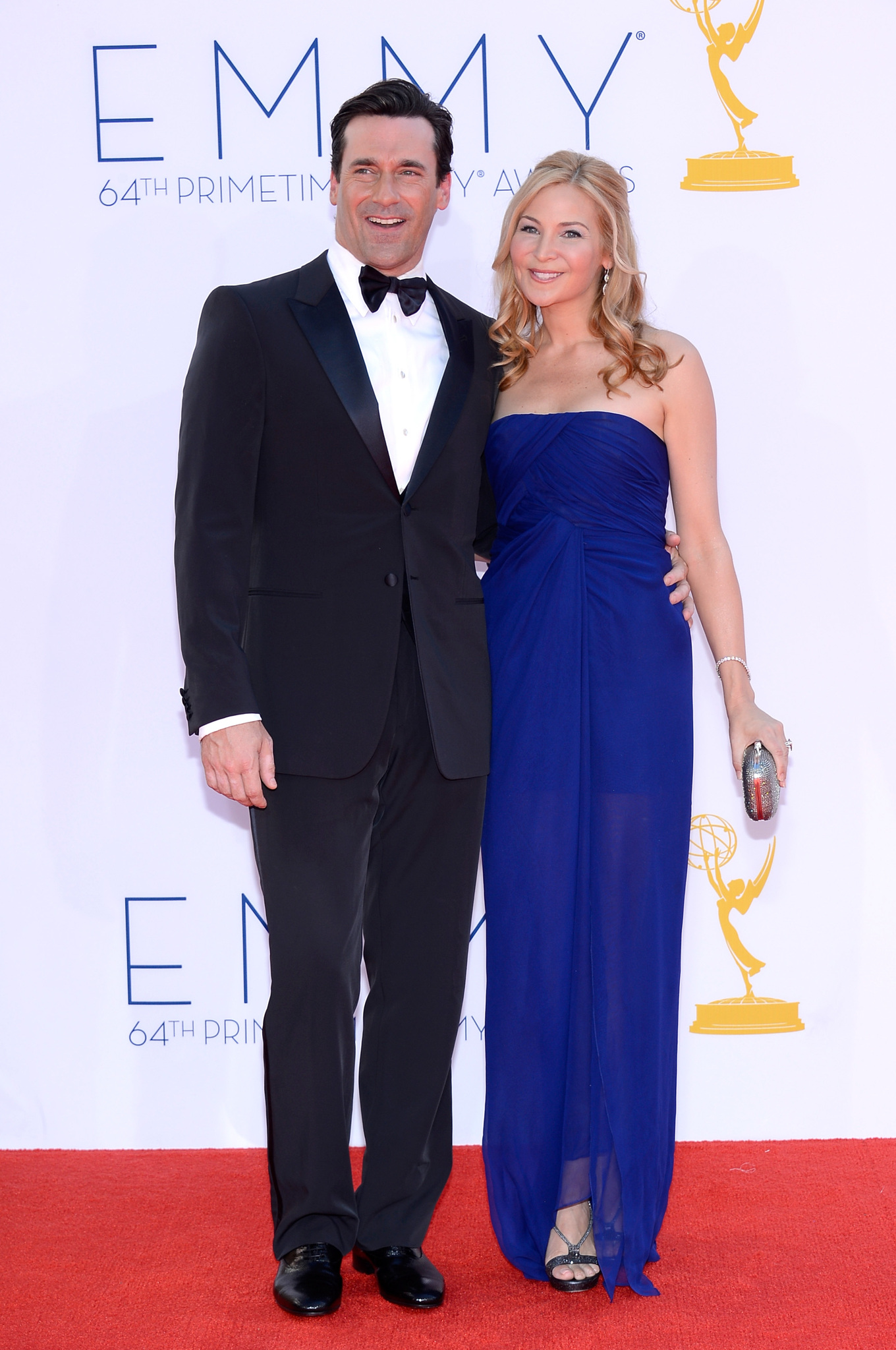 Jon Hamm and Jennifer Westfeldt at event of The 64th Primetime Emmy Awards (2012)