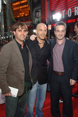 Alex Kurtzman, Roberto Orci and Brad Weston at event of Mission: Impossible III (2006)