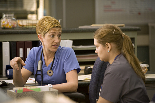 Still of Edie Falco and Merritt Wever in Nurse Jackie (2009)