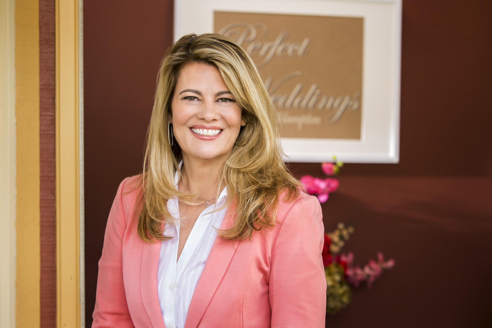 Still of Lisa Whelchel in For Better or for Worse (2014)