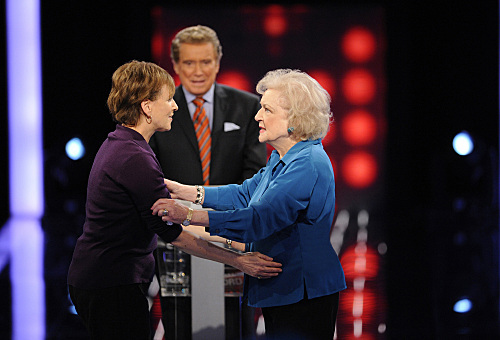 Still of Regis Philbin and Betty White in Million Dollar Password (2008)