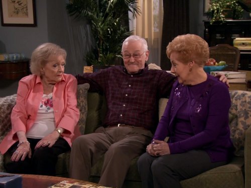 Still of John Mahoney, Georgia Engel and Betty White in Hot in Cleveland (2010)