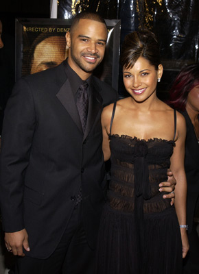 Salli Richardson-Whitfield and Dondre Whitfield at event of Antwone Fisher (2002)